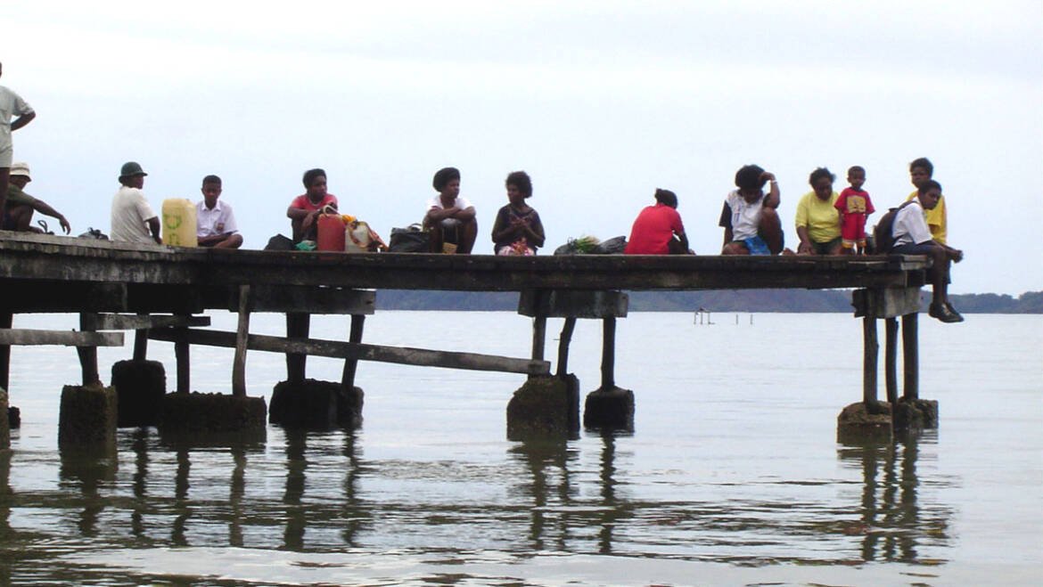 Bumi Terkikis, Hidup Tergerus